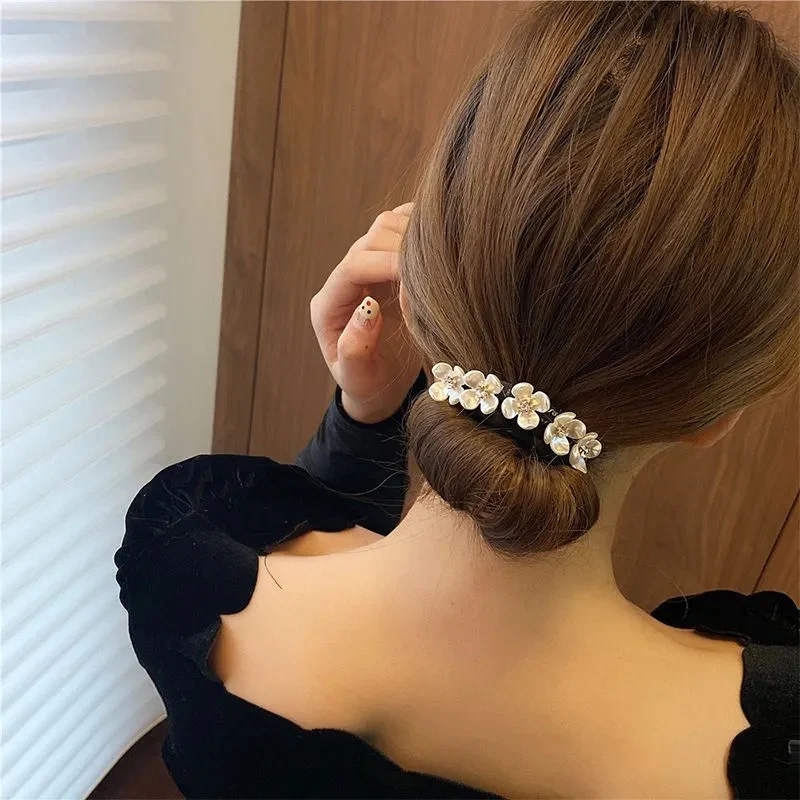 Flower Pearl Bun Maker Stick - Image 16